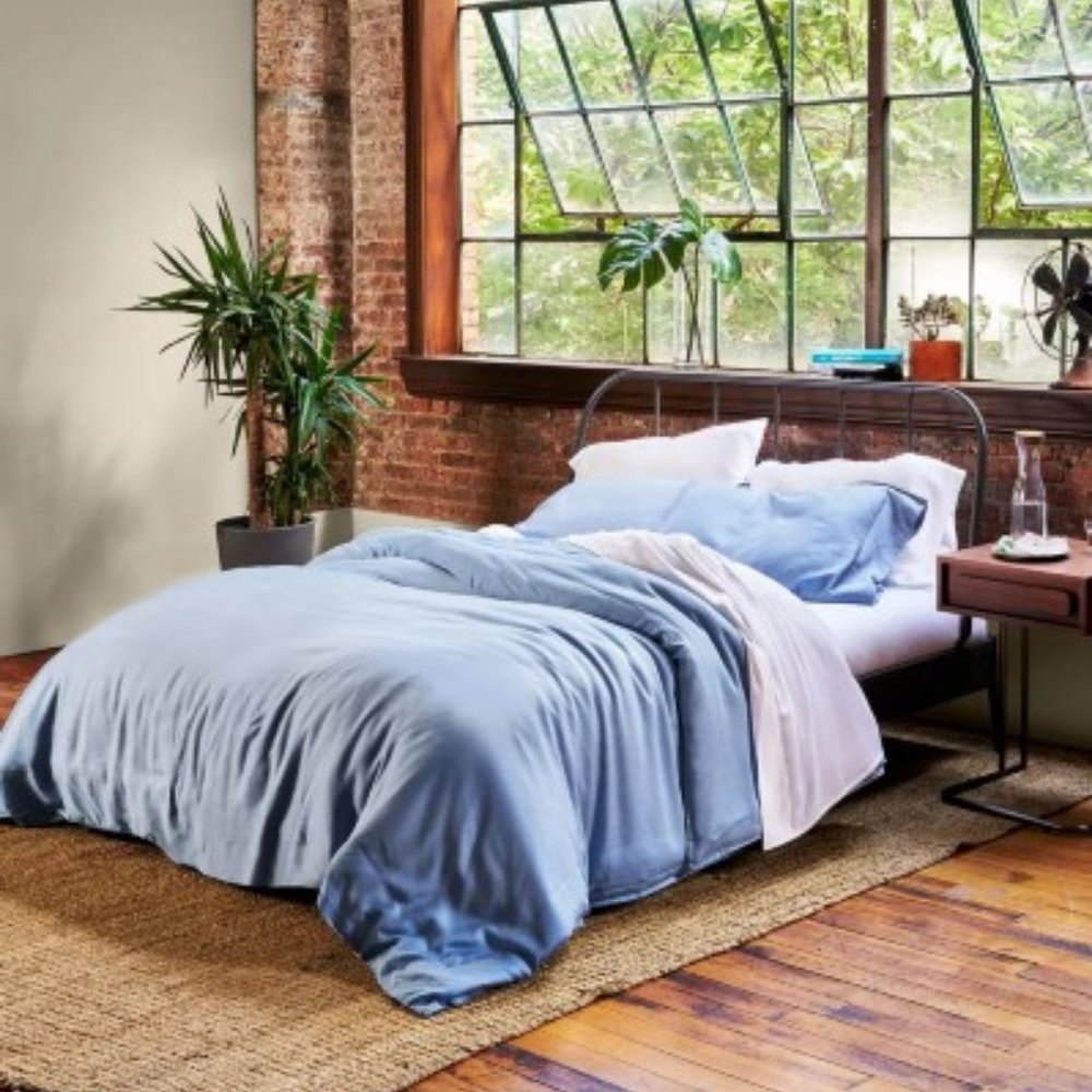 Buffy Eucalyptus Duvet Cover, Lt. Blue - King NWT